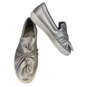 Sugar Memory Foam Gonzo 7M Silver Wrap Big Bow metallic Slip on Comfort Sneaker